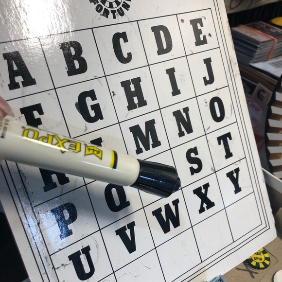 Vintage Wheel Of Fortune Board Game 3rd Edition Pressman Complete 1985 - Picture 14 of 16